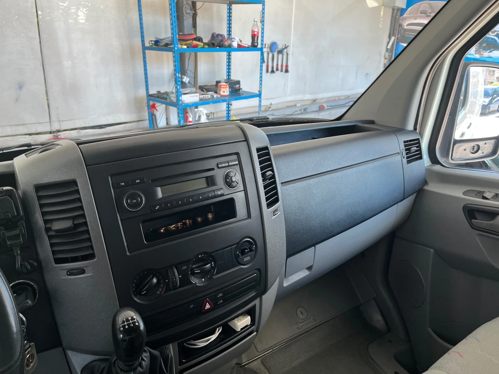 VW Crafter 2/5 TDI 136 hp бартер, снимка 10 - Бусове и автобуси - 54336134