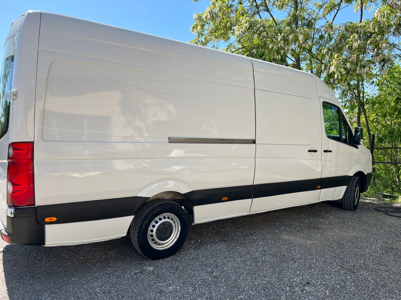VW Crafter 2/5 TDI 136 hp бартер, снимка 3 - Бусове и автобуси - 54336134