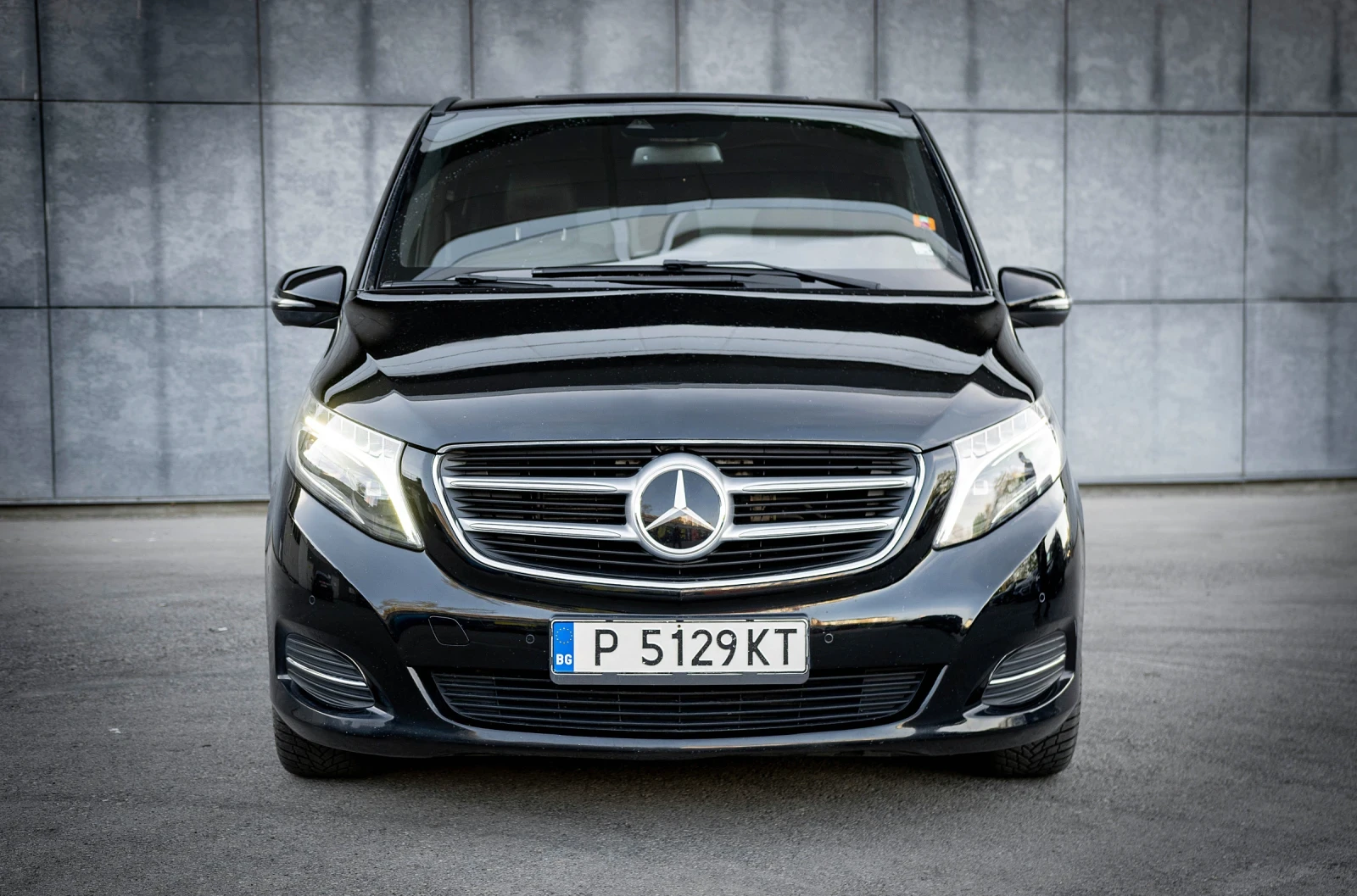 Mercedes-Benz V 250 Amg,  Топ състояние, обслужен !, снимка 2 - Бусове и автобуси - 54379231