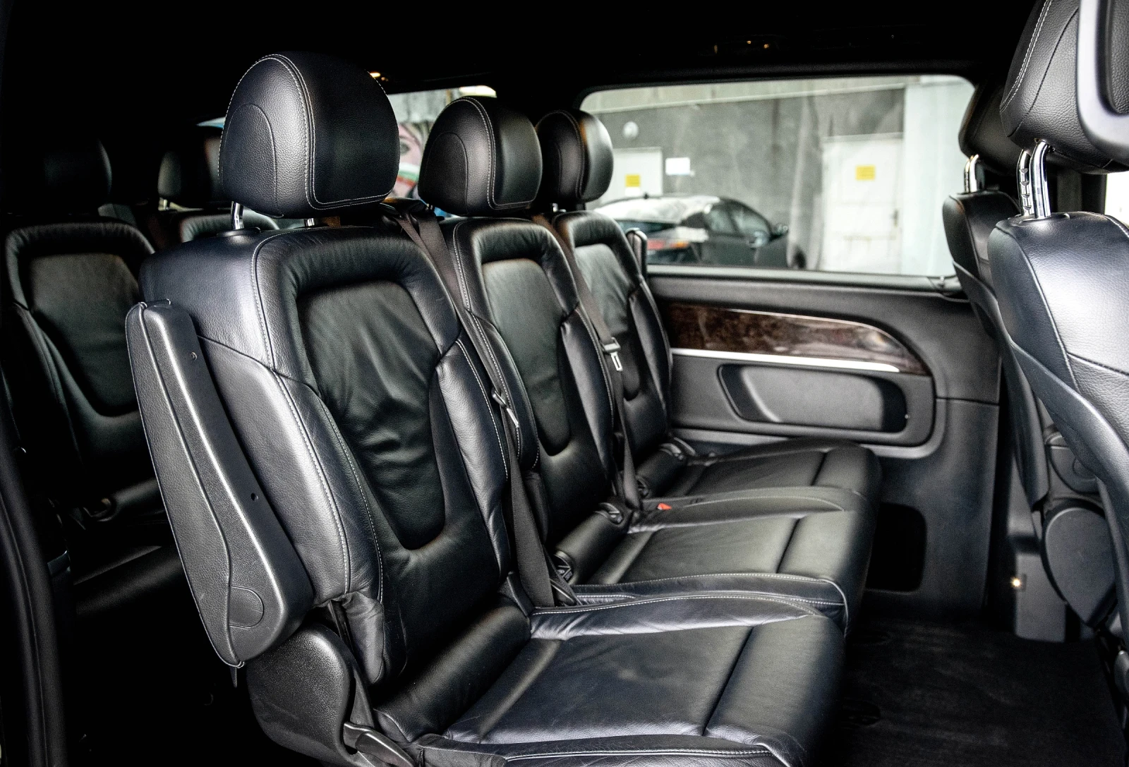 Mercedes-Benz V 250 Amg,  Топ състояние, обслужен !, снимка 9 - Бусове и автобуси - 54379231