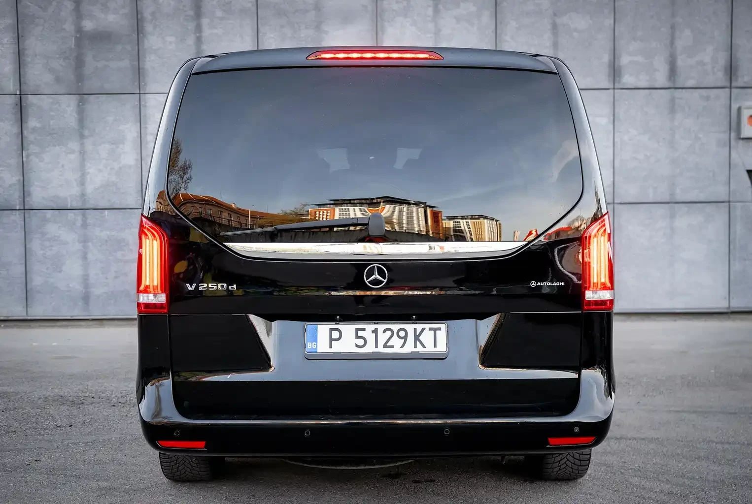 Mercedes-Benz V 250 Amg,  Топ състояние, обслужен !, снимка 15 - Бусове и автобуси - 54379231