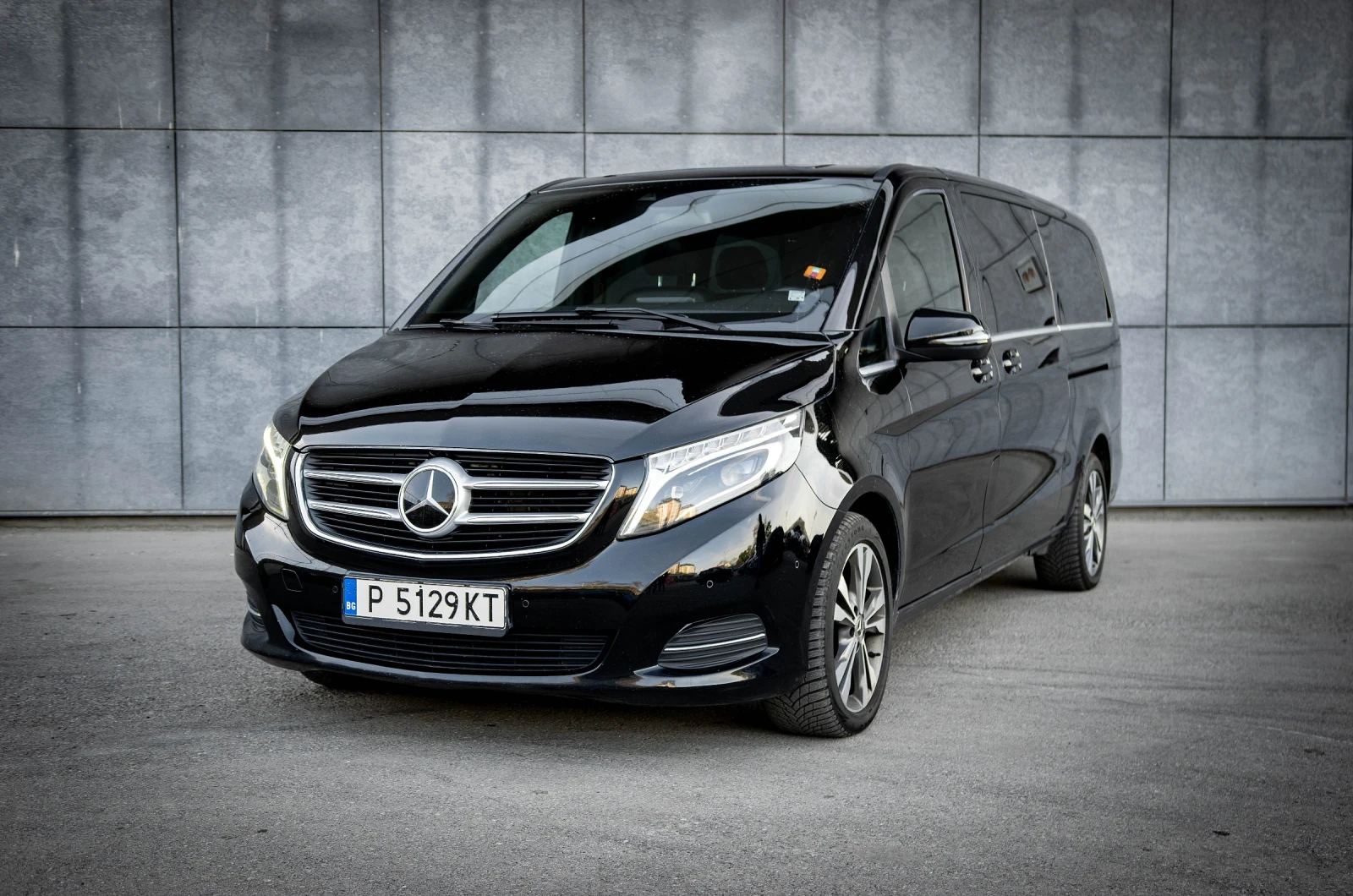 Mercedes-Benz V 250 Amg,  Топ състояние, обслужен !