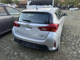 Toyota Auris 1.4d4d 90 На части!, снимка 2