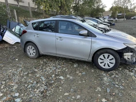 Toyota Auris 1.4d4d 90 На части!, снимка 1