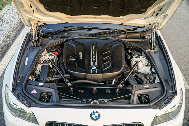 BMW 520 Като нов!!! Full History, снимка 17 - Автомобили и джипове - 45440016