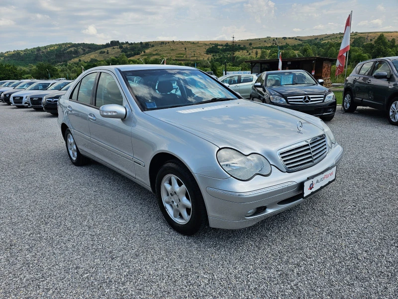 Mercedes-Benz C 180 2.0 benzin , снимка 8 - Автомобили и джипове - 46384386