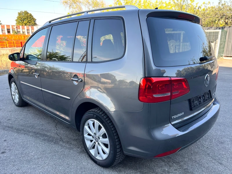 VW Touran 2.0 TDI 140к.с HIGHLINE / 6+ 1 / NAVI / PARKTRONIC, снимка 5 - Автомобили и джипове - 46914538