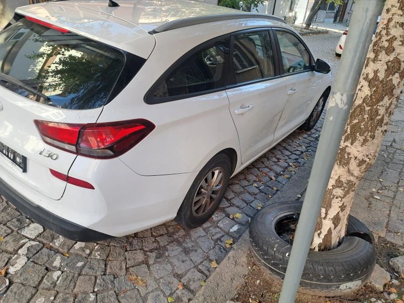 Hyundai I30 1.6 diesel, снимка 5 - Автомобили и джипове - 47580468