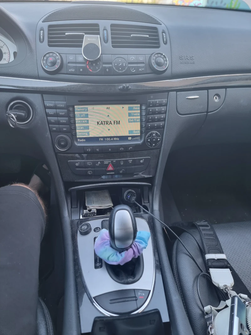 Mercedes-Benz E 320 E320 4x4 Газ  AVANGARDE, снимка 11 - Автомобили и джипове - 52597373