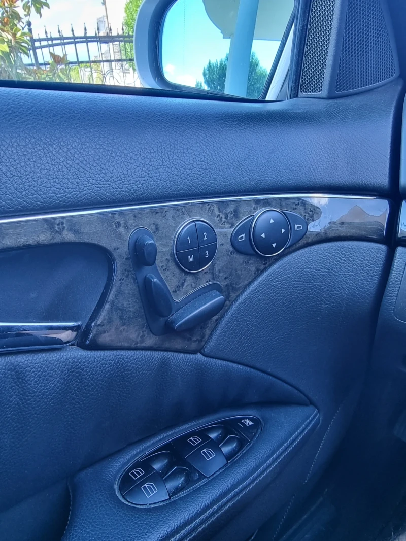 Mercedes-Benz E 320 E320 4x4 Газ  AVANGARDE, снимка 10 - Автомобили и джипове - 52597373