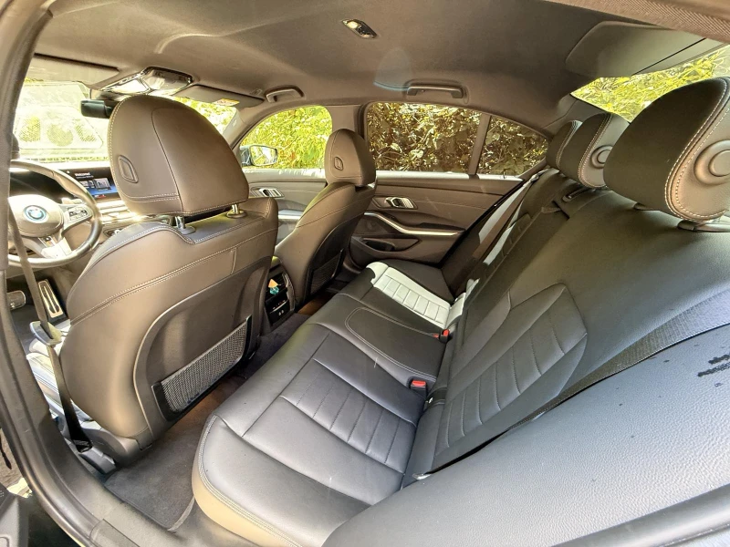 BMW 330 e xDrive, снимка 7 - Автомобили и джипове - 50378991