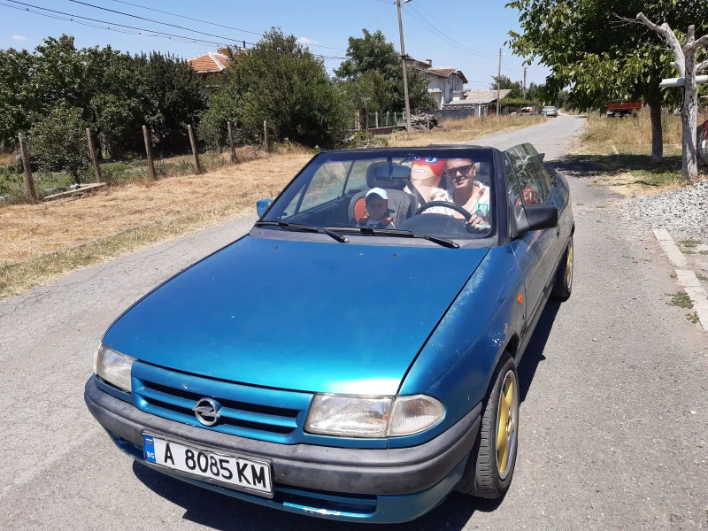 Opel Astra, снимка 5 - Автомобили и джипове - 51789470