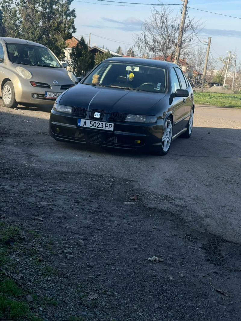 Seat Leon 1.8t, снимка 6 - Автомобили и джипове - 52630676