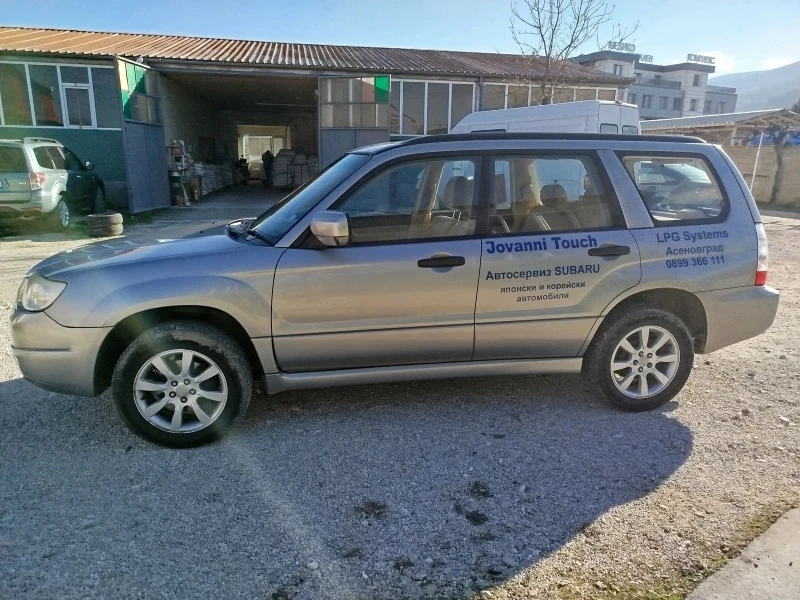Subaru Forester, снимка 2 - Автомобили и джипове - 52923792