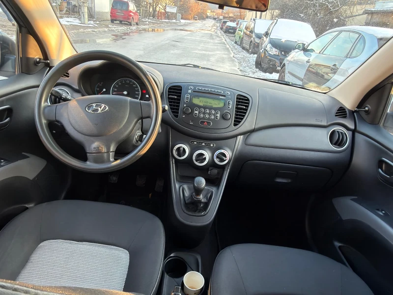 Hyundai I10 1.1i klima Swiss, снимка 11 - Автомобили и джипове - 53035968