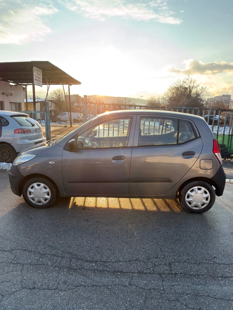 Hyundai I10 1.1i klima Swiss, снимка 5 - Автомобили и джипове - 53035968