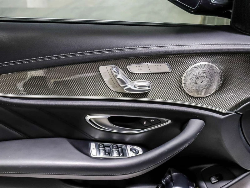 Mercedes-Benz E 53 AMG * CARFAX * БЕЗ ПЪРВОНАЧАЛНА ВНОСКА, снимка 4 - Автомобили и джипове - 53197883