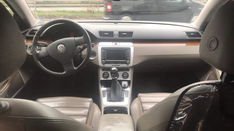 VW Passat, снимка 5 - Автомобили и джипове - 53399168