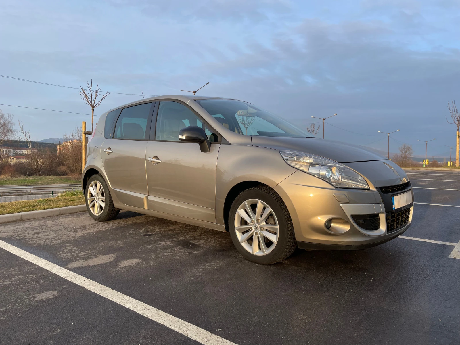 Renault Scenic 1.6 dci - изображение 2