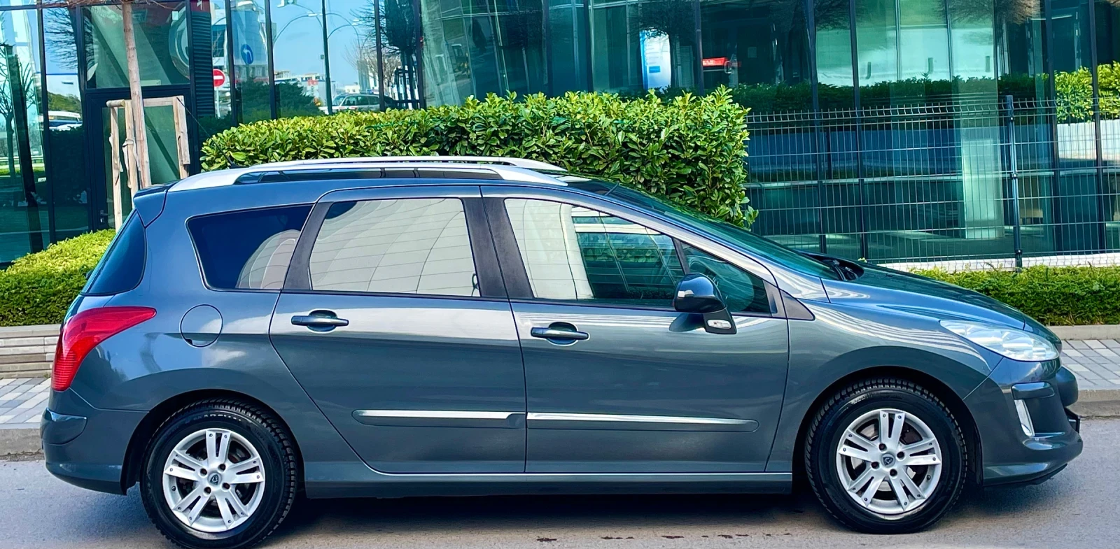 Peugeot 308 1.6 HDI - изображение 5