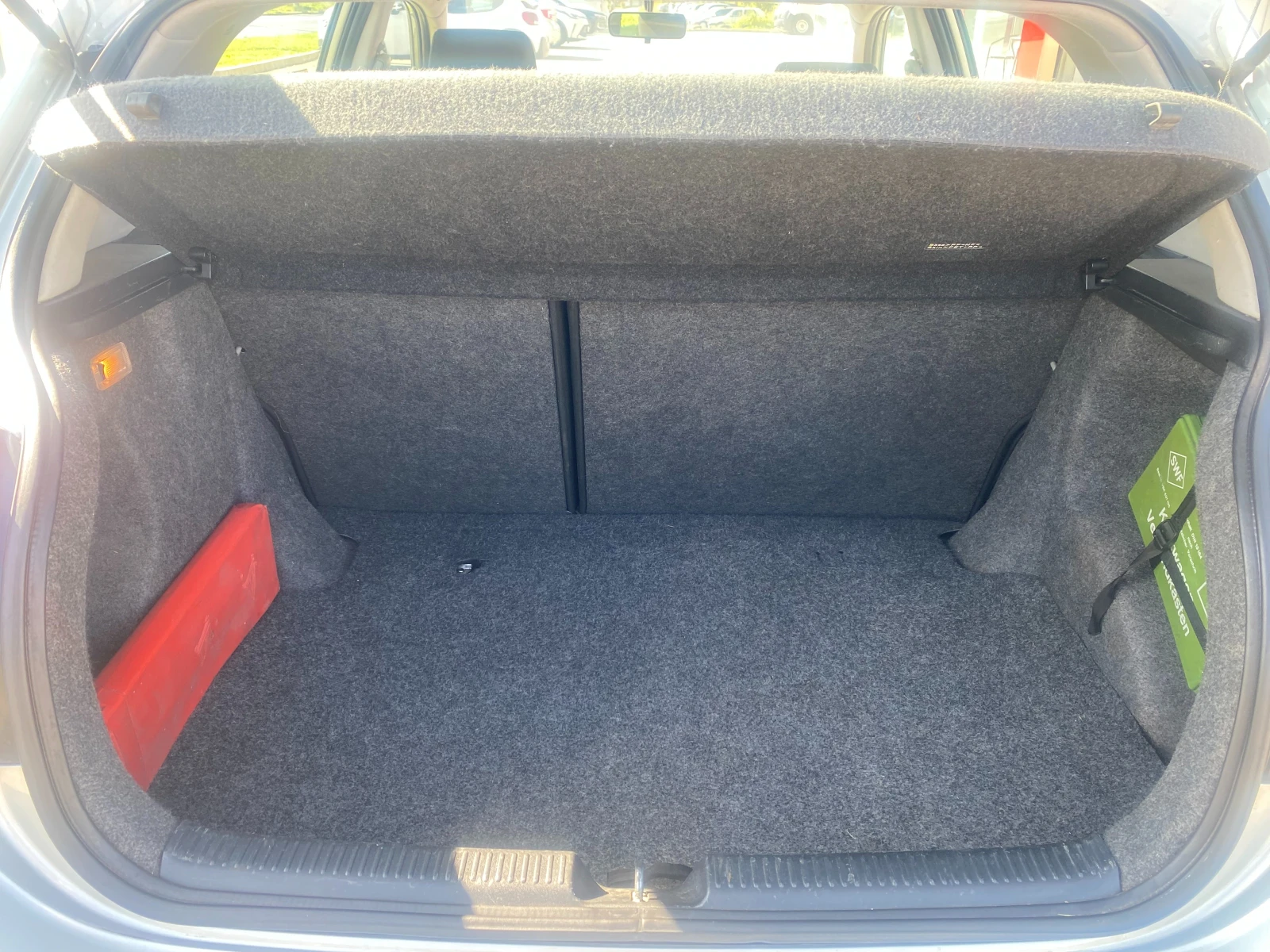 Toyota Corolla 1.6 MT - изображение 9