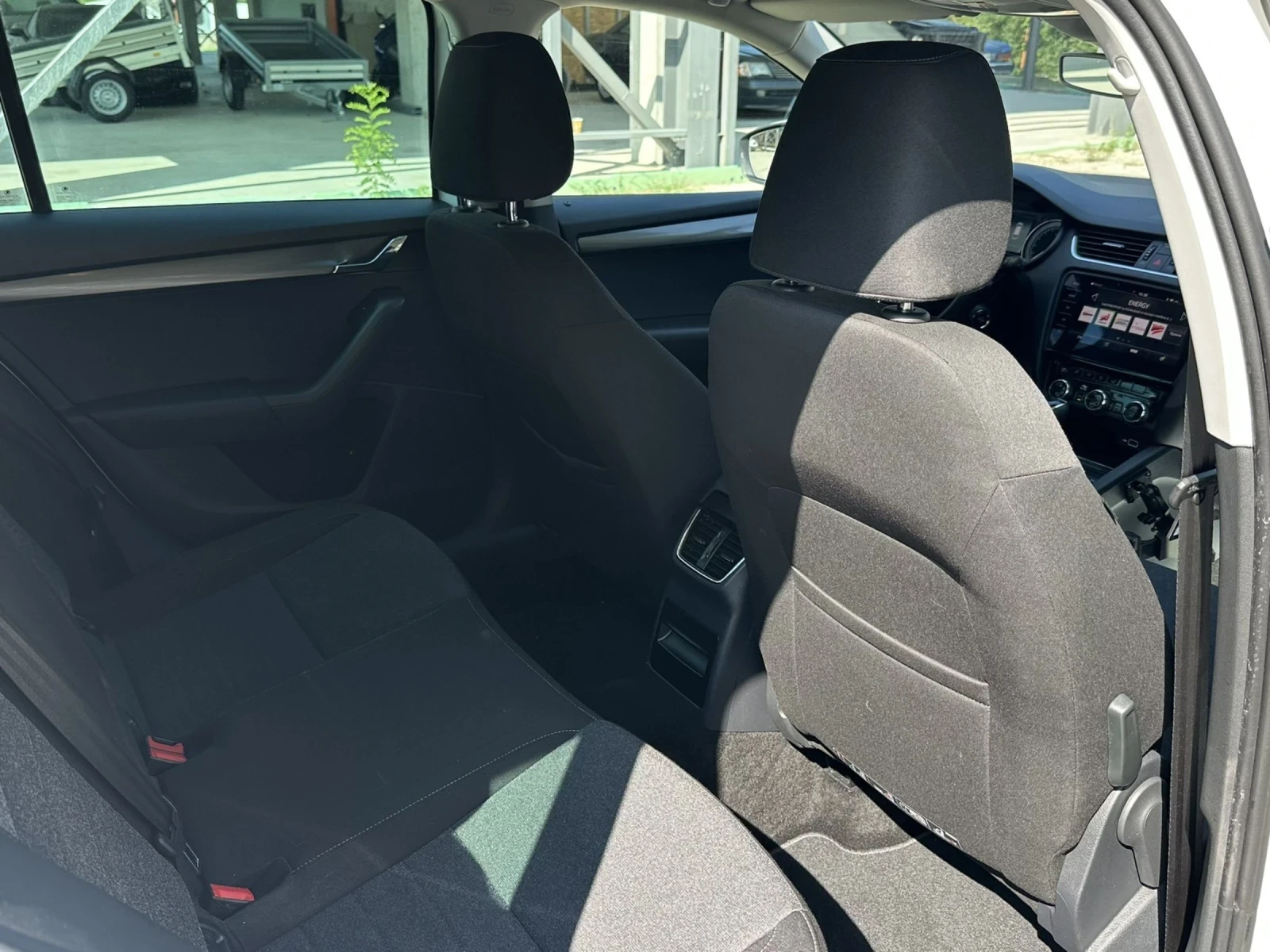 Skoda Octavia 2.0 tdi/ DSG/Soleil - изображение 8