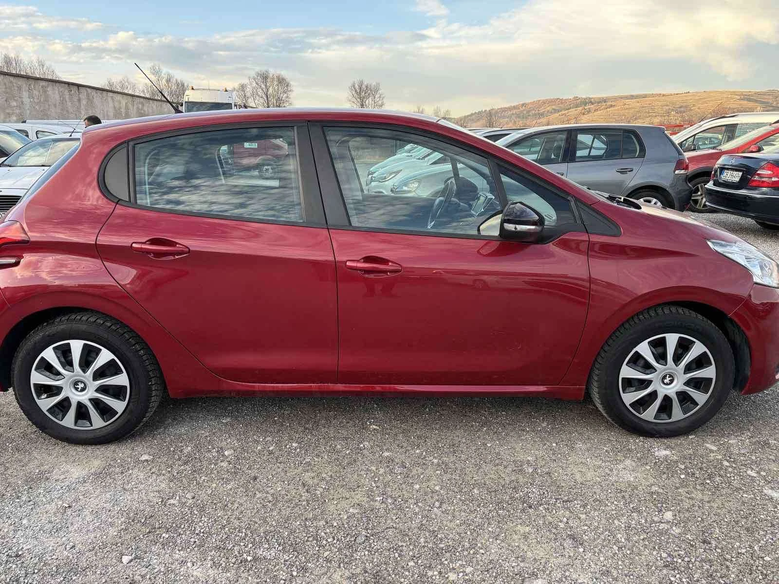 Peugeot 208 1.2 PureTech | Mobile.bg � ����������� 3