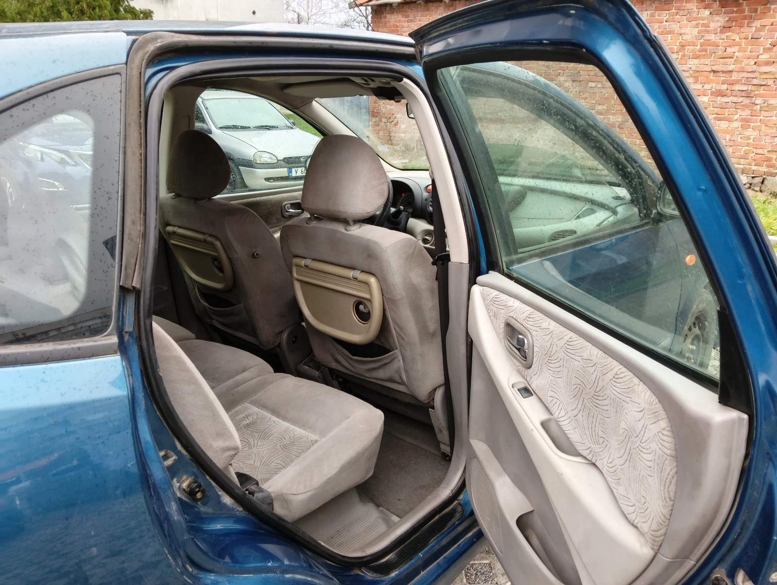 Nissan Almera tino | Mobile.bg � ����������� 9