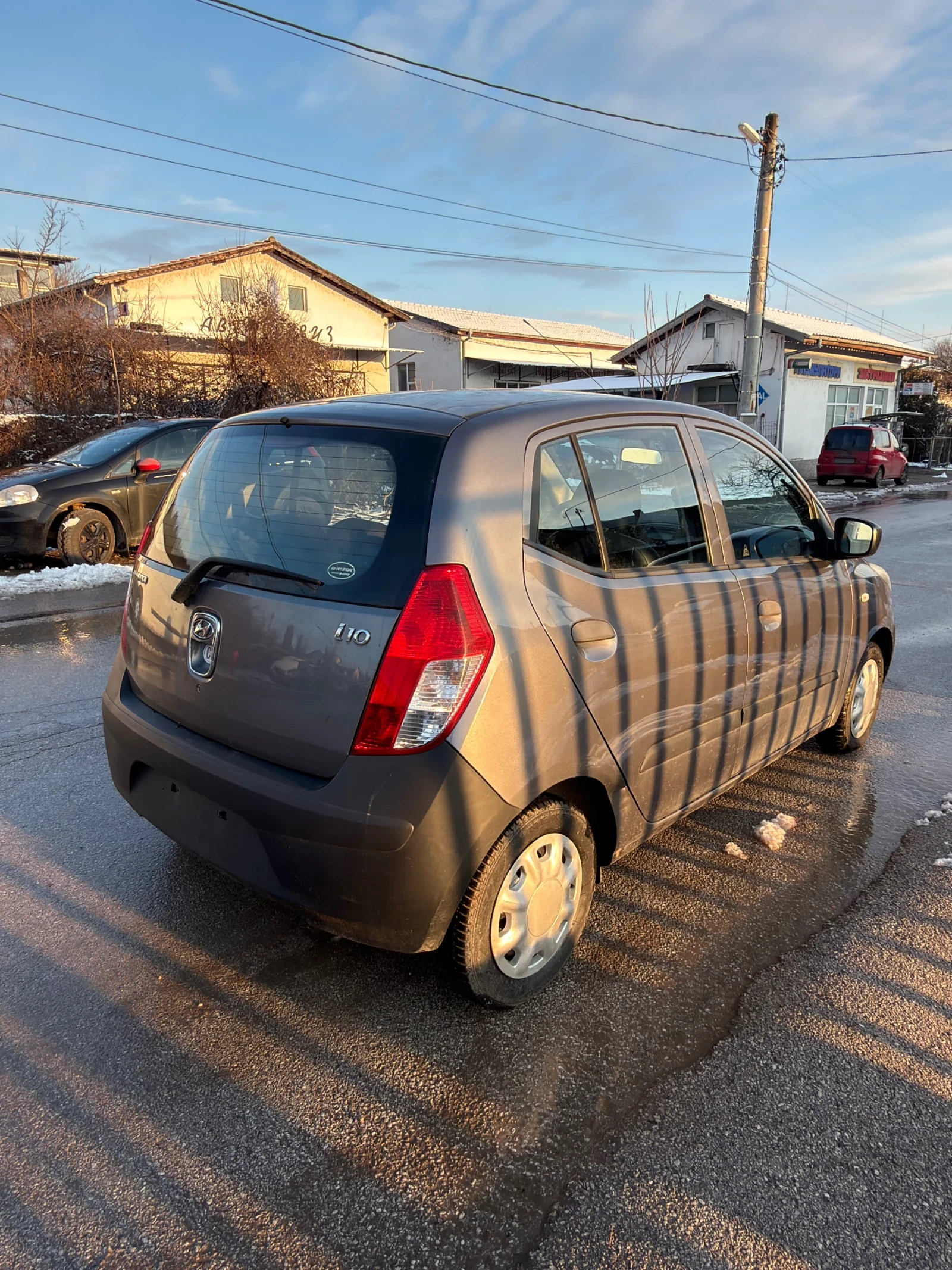 Hyundai I10 1.1i klima Swiss - изображение 8