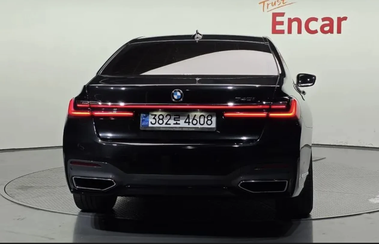 BMW 750 M* SPORT* ПОДГРЕВ* ОБДУХВАНЕ* МАСАЖ* 360КАМЕРА*  - изображение 4