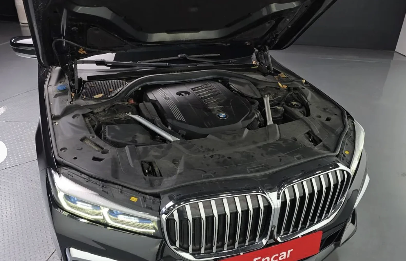 BMW 750 M* SPORT* ПОДГРЕВ* ОБДУХВАНЕ* МАСАЖ* 360КАМЕРА* , снимка 17 - Автомобили и джипове - 53770689