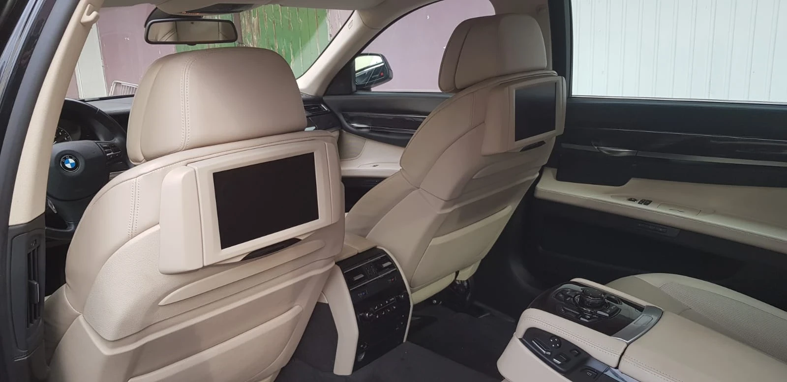 BMW 750, снимка 8 - Автомобили и джипове - 53845865