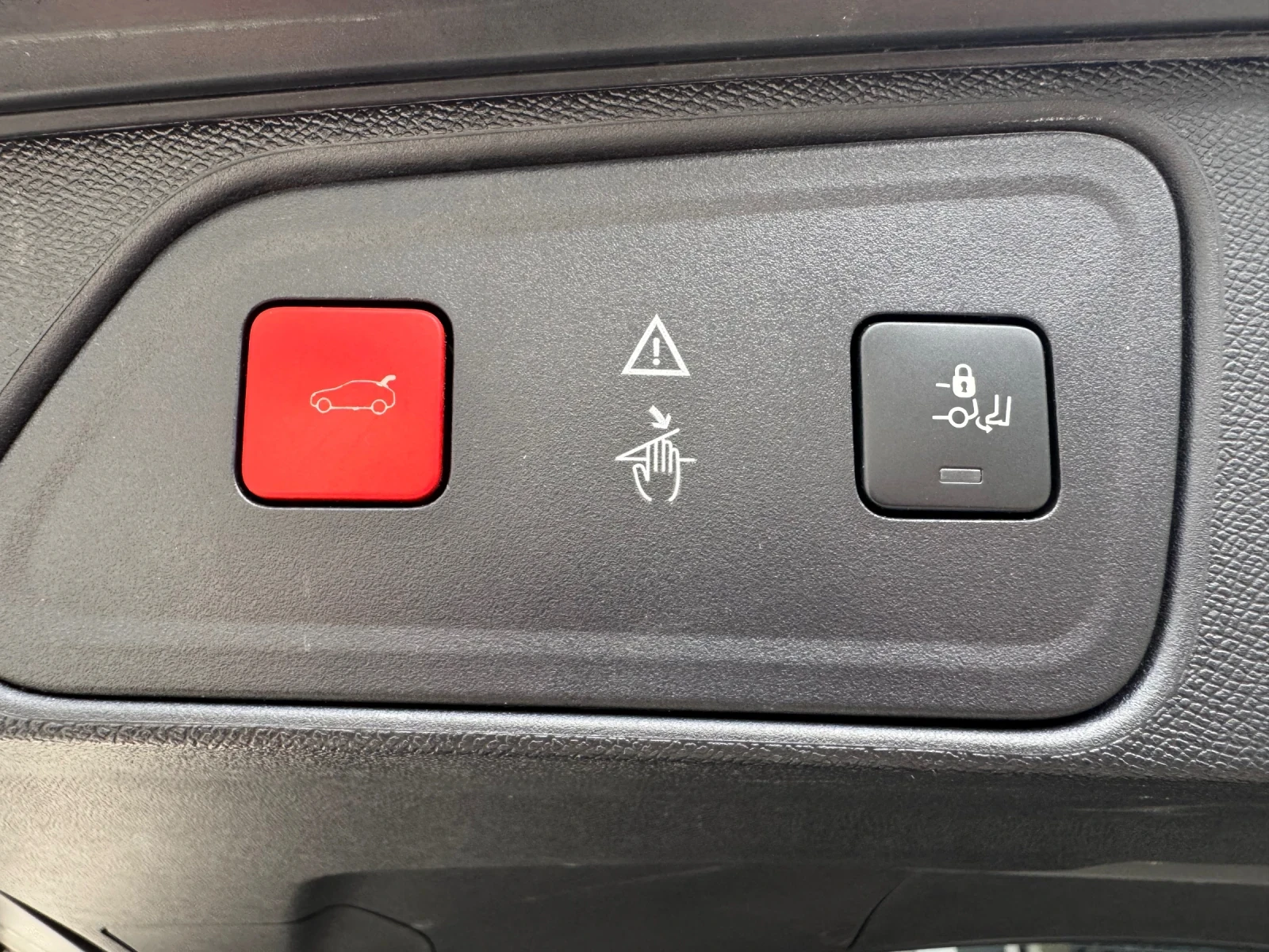 Peugeot 3008 GT, снимка 11 - Автомобили и джипове - 53927302