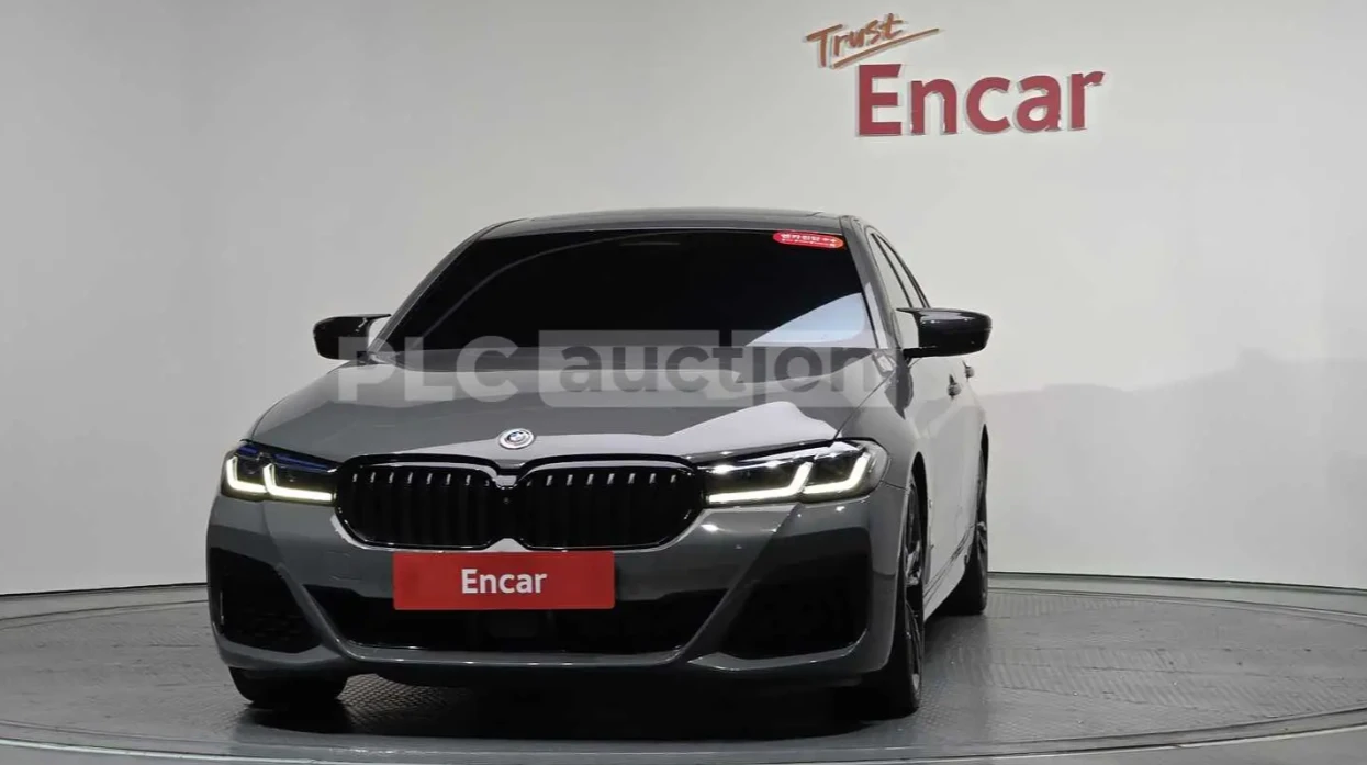 BMW 550 M550* BOWER&WILKINS* SWAROVSKI* * 360* NARDO GRAY, снимка 2 - Автомобили и джипове - 54090128