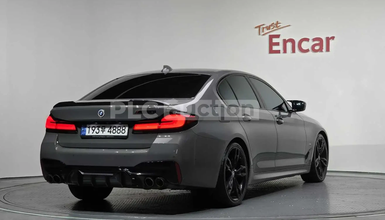 BMW 550 M550* BOWER&WILKINS* SWAROVSKI* * 360* NARDO GRAY, снимка 4 - Автомобили и джипове - 54090128