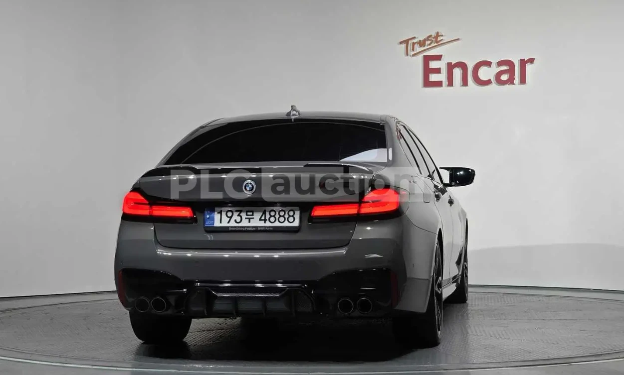 BMW 550 M550* BOWER&WILKINS* SWAROVSKI* * 360* NARDO GRAY, снимка 3 - Автомобили и джипове - 54090128