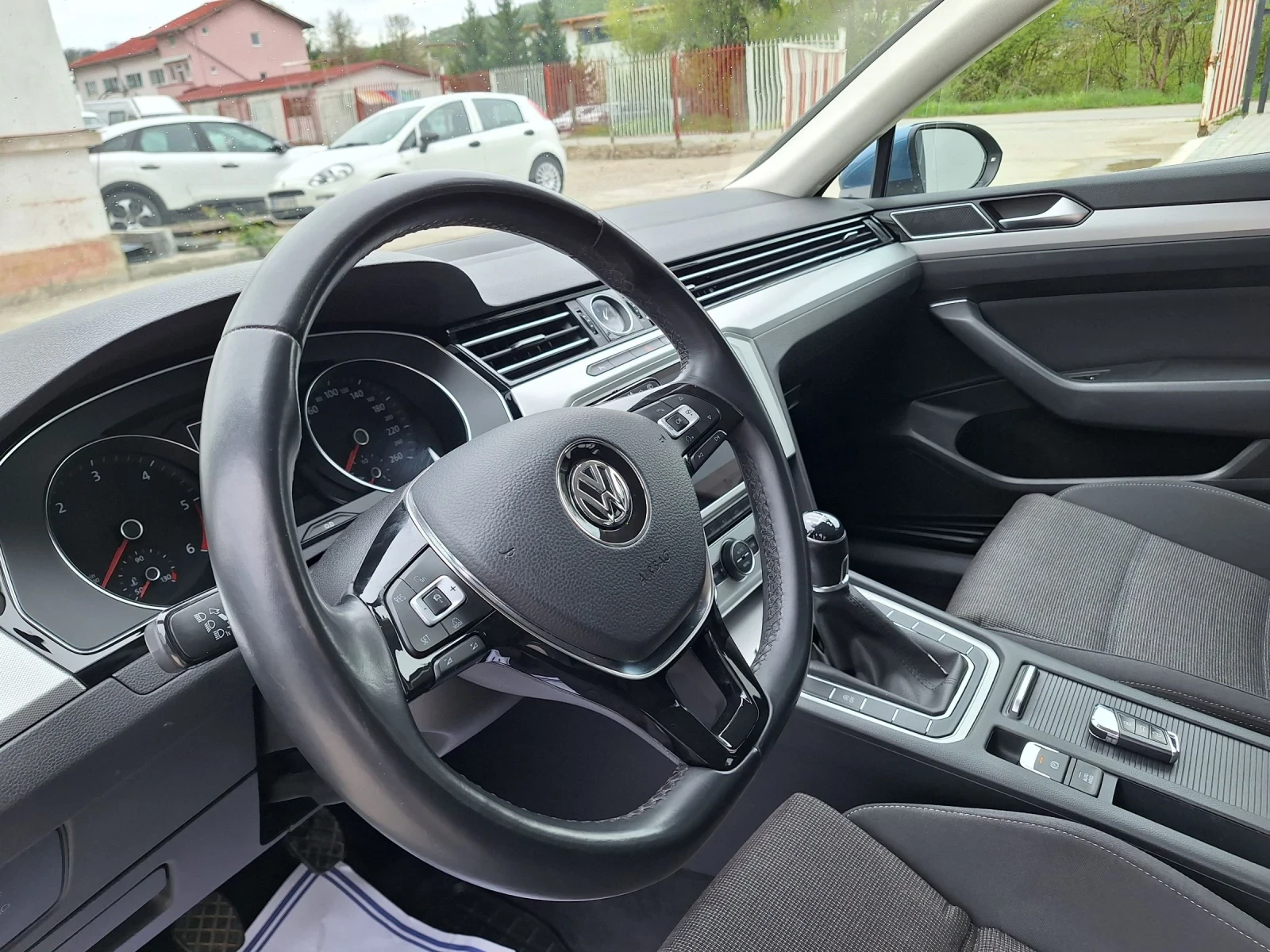 VW Passat 2018� ����� �� ������ | Mobile.bg � ����������� 10