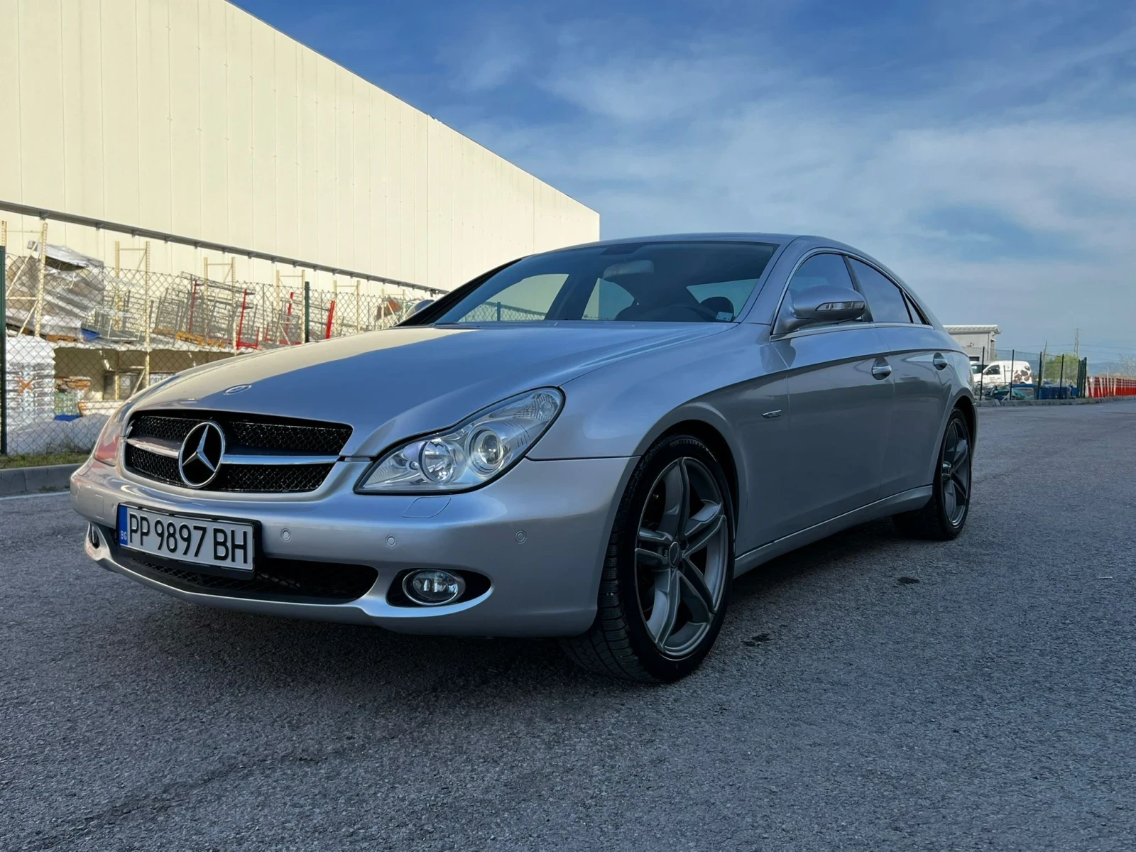 Mercedes-Benz CLS 350 ГАЗ 272кс, снимка 3 - Автомобили и джипове - 54383496