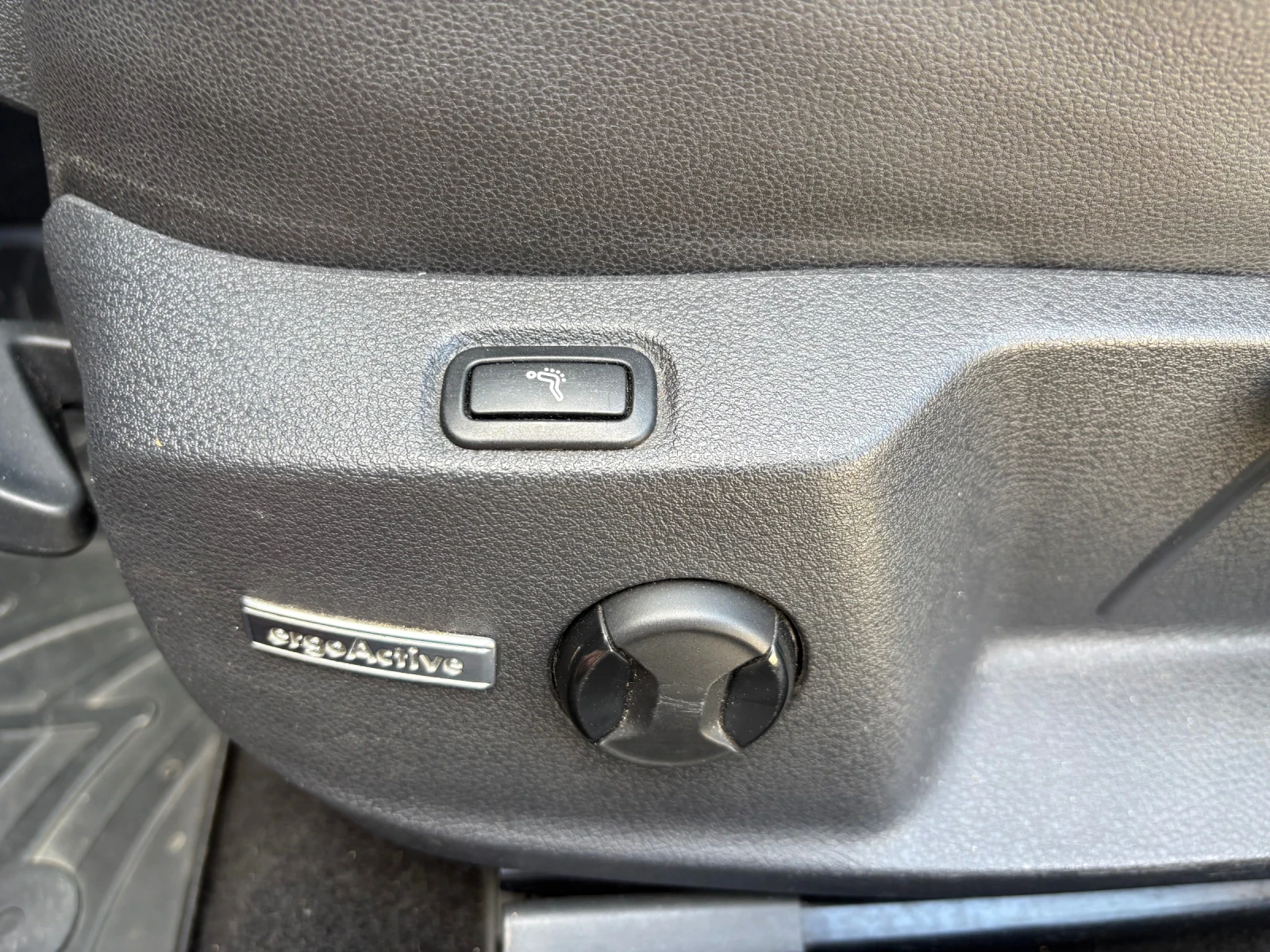 VW Golf 2.0 TDI 150 к.с, снимка 13 - Автомобили и джипове - 54296069