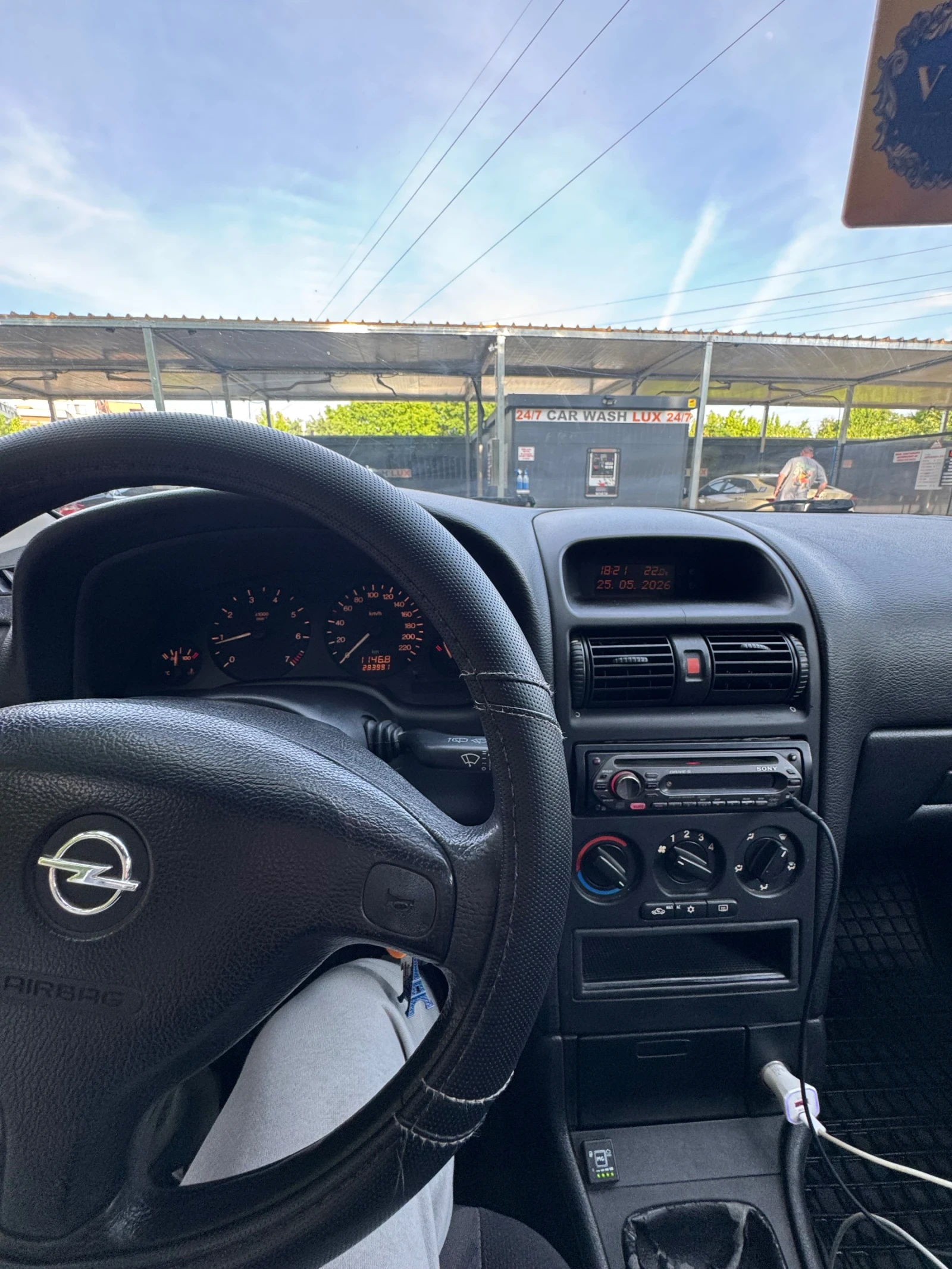 Opel Astra Opel Astra 1.4 газ/бензин в добро състояние!, снимка 4 - Автомобили и джипове - 54670855