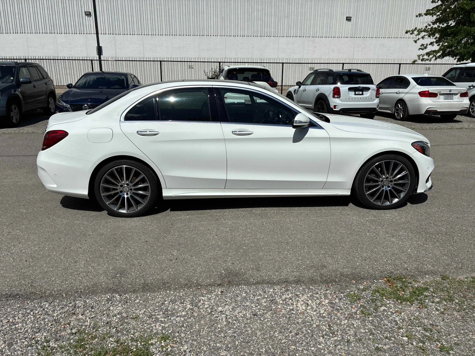Mercedes-Benz C 400 AMG Optic* LED* Burmester* Memory* Panorama* Кожа*, снимка 2 - Автомобили и джипове - 54915590