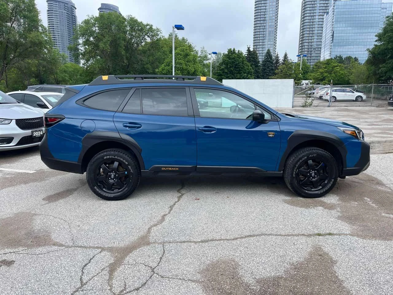 Subaru Outback * Wilderness * CARFAX * ПАНО * KEYLESS * ПОДГРЕВ, снимка 3 - Автомобили и джипове - 55058706
