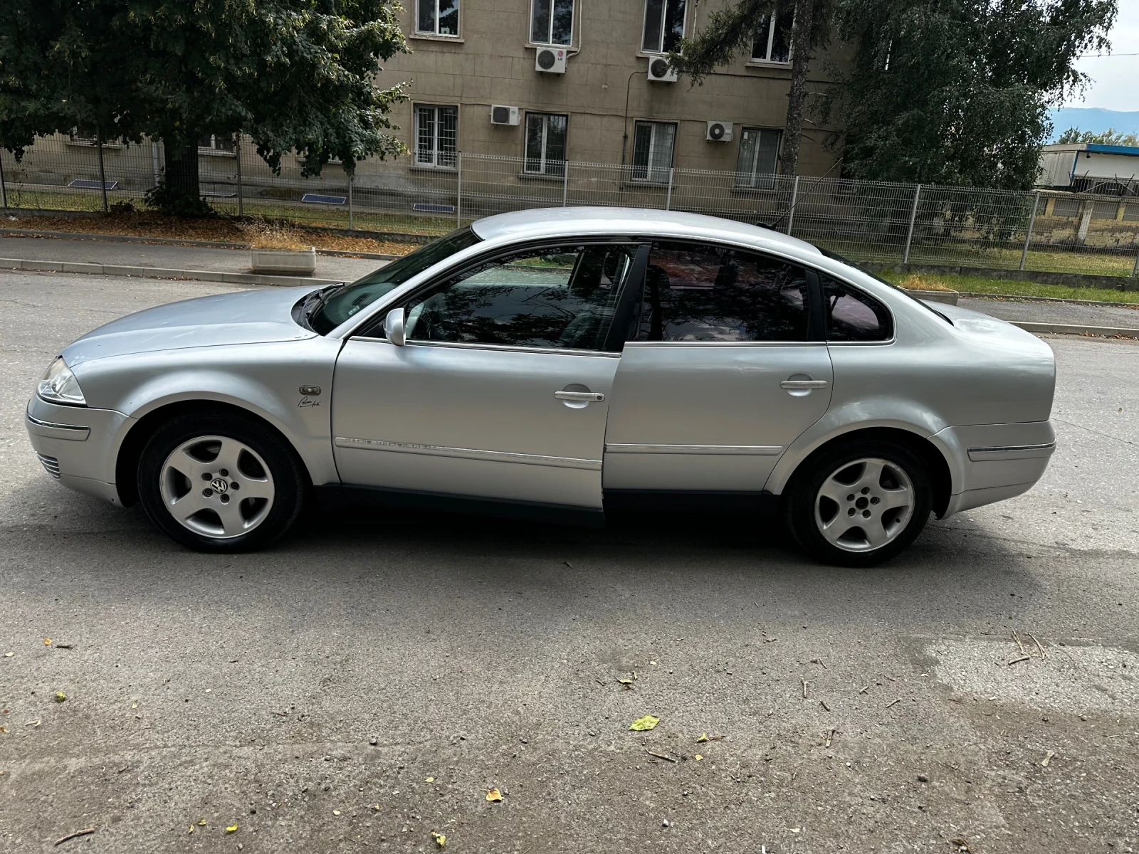 VW Passat B 5.5, снимка 4 - Автомобили и джипове - 55597678