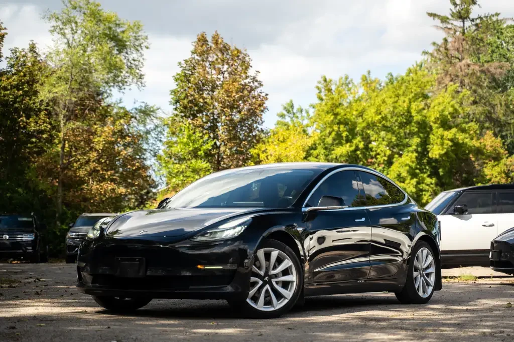 Tesla Model 3 RWD| NoAccident| 380+ km| Pano