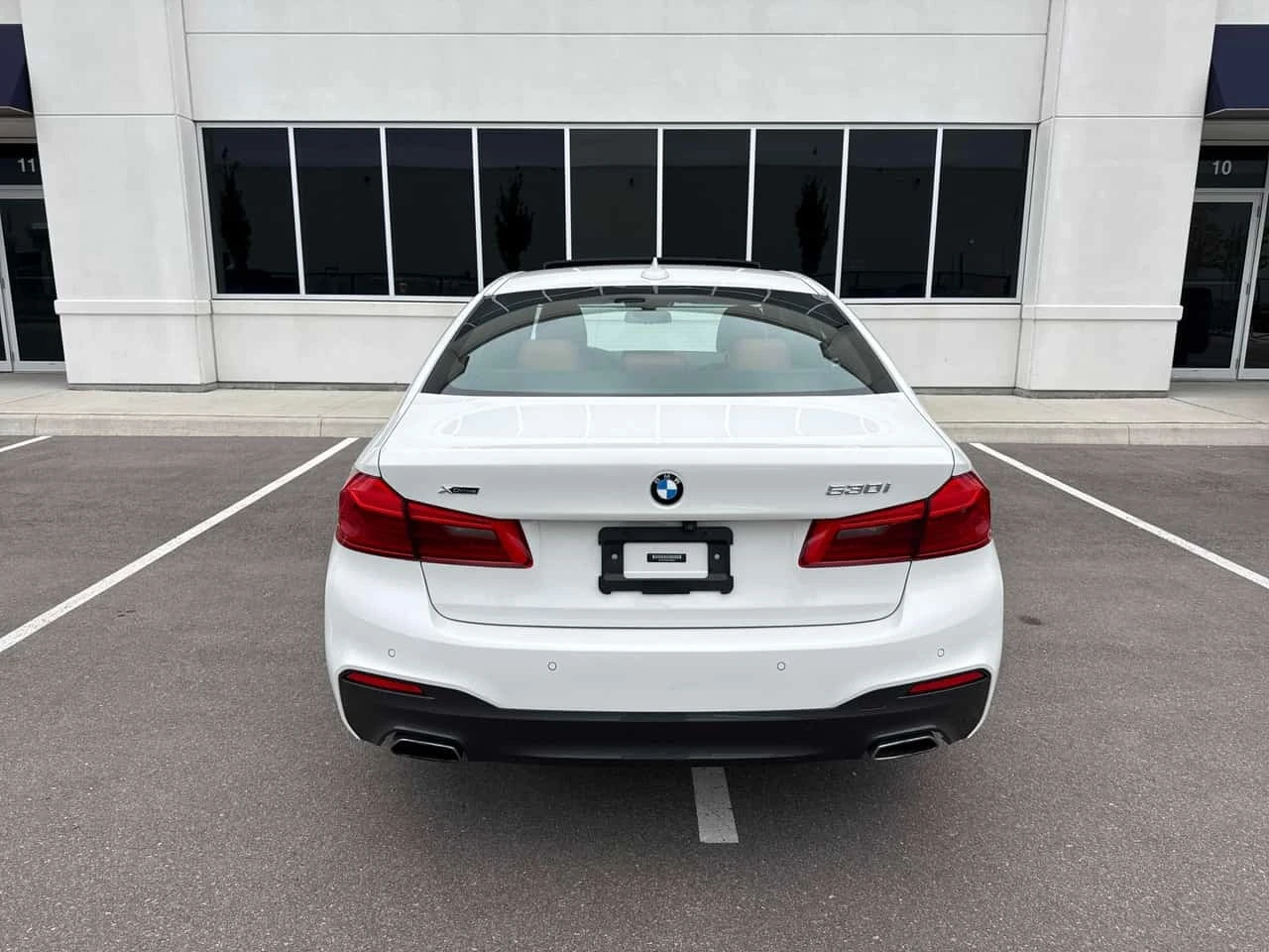 BMW 530 * 530i xDrive * CARFAX *  | Mobile.bg � ����������� 4
