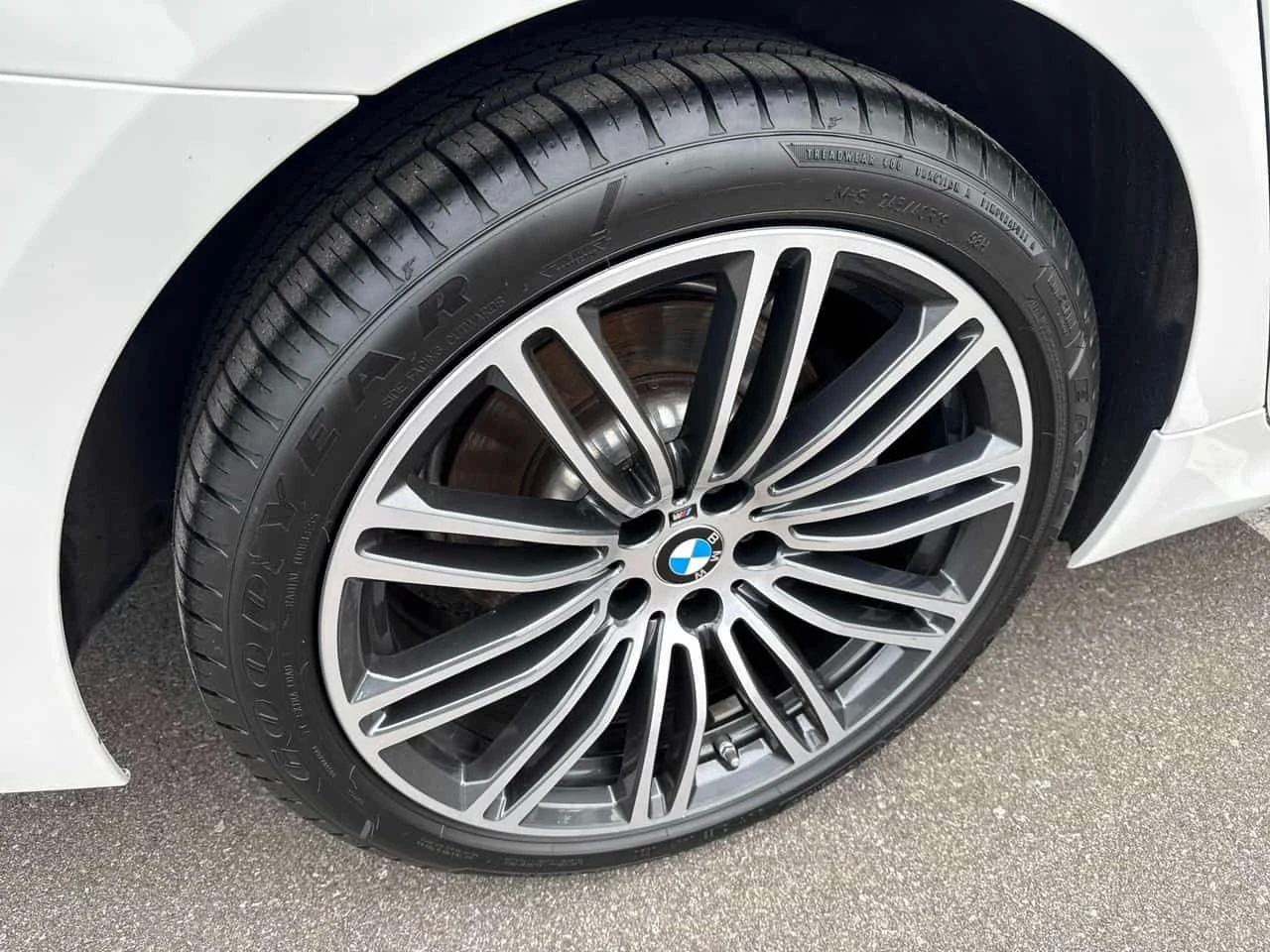 BMW 530 * 530i xDrive * CARFAX *  | Mobile.bg � ����������� 7