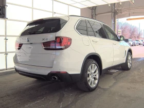 BMW X5 xDrive35i/ПОДГРЕВ/СЛЕДЕНЕ НА ЛЕНТИ/КАМЕРА/КЕЙЛЕС , снимка 5