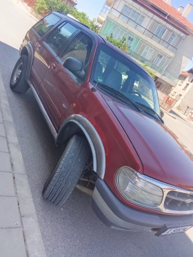Ford Explorer  - изображение 1
