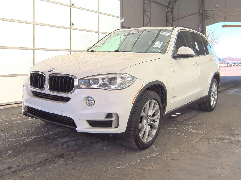 BMW X5 xDrive35i/ПОДГРЕВ/СЛЕДЕНЕ НА ЛЕНТИ/КАМЕРА/КЕЙЛЕС , снимка 4 - Автомобили и джипове - 49519037