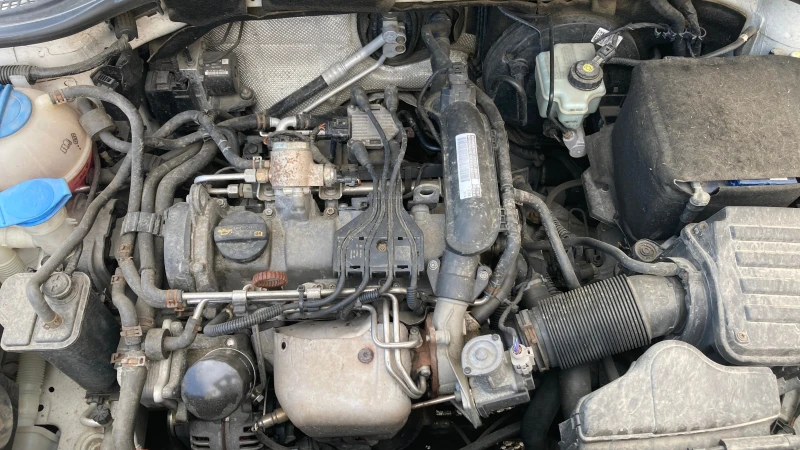 Skoda Yeti, снимка 6 - Автомобили и джипове - 52243528